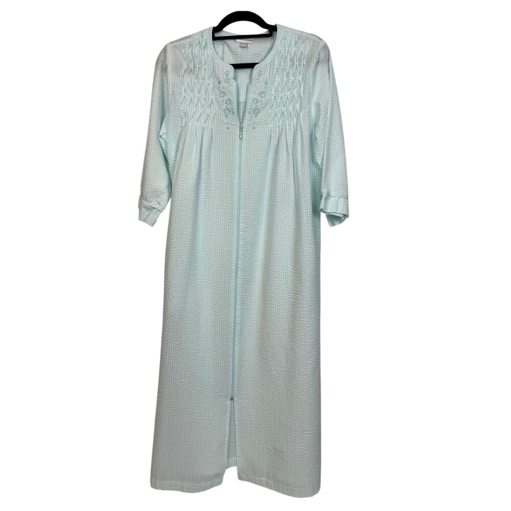 Miss Elaine Seersucker Zip Robe M Aqua Mint Embroidered Smocked